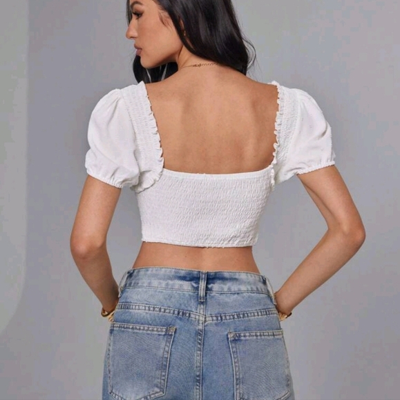 Women's Square Neck Elegant French Romantic Fit Textured Cute Puff Sleeve Croppe - Picture 2 of 4